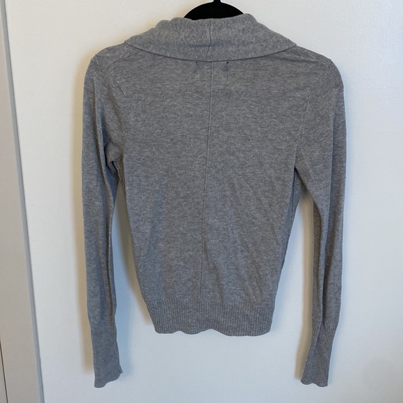 Gray Long Sleeved American Eagle Cardigan - S - Picture 2 of 4